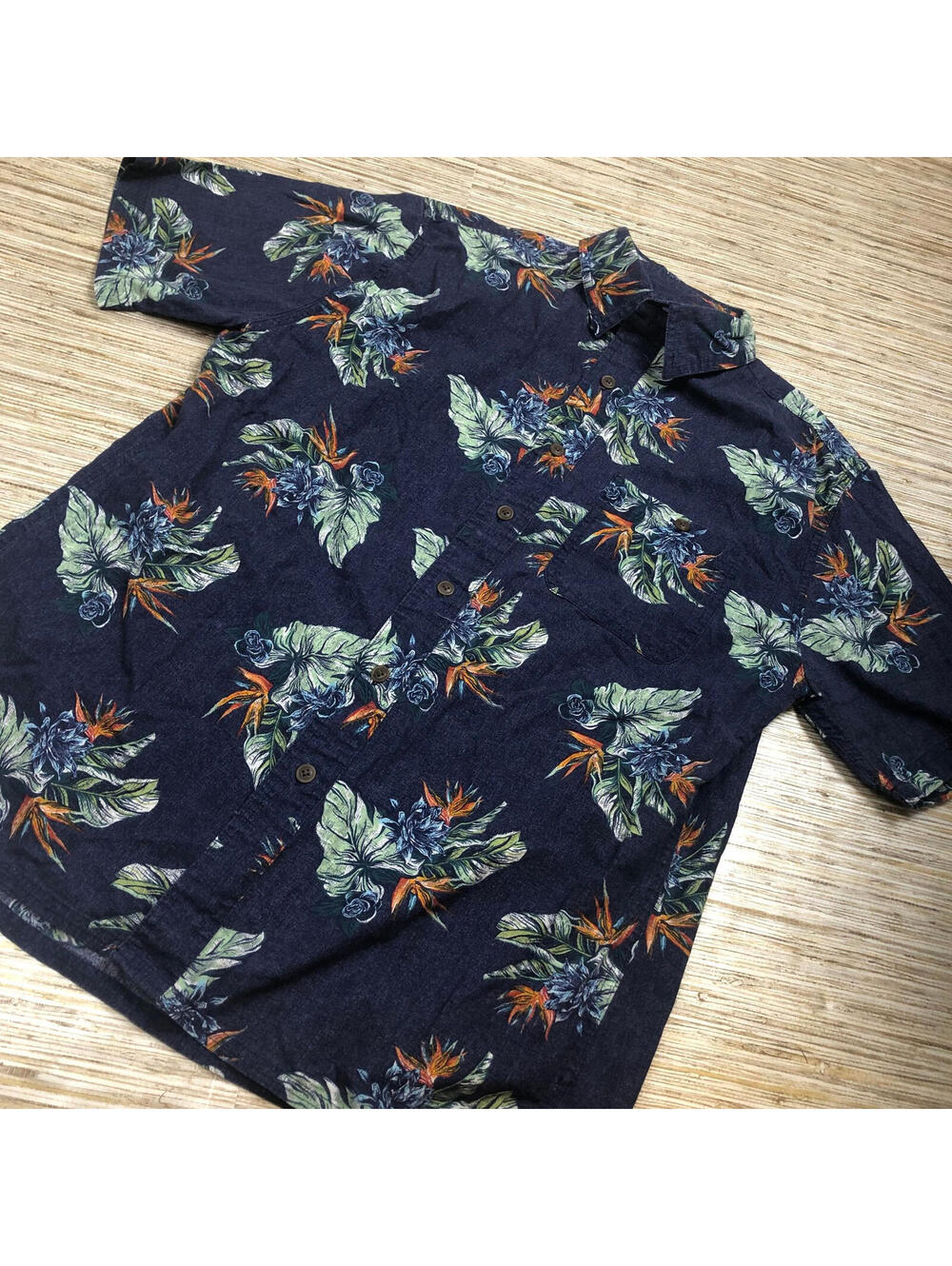 2221 Croft & Barrow Men Button Up Shirt 100% cotton Hawaiian Tropical BLUE sz M